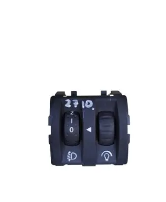 Renault Scenic II - Grand scenic II Headlight level height control switch 8200121805C
