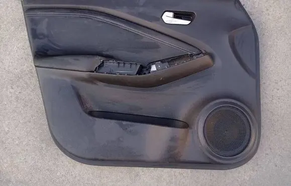 Nissan Juke II F16 Front door card panel trim 809116RA0A