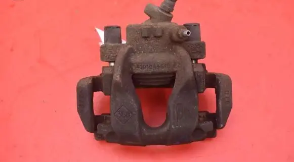 Renault Clio I Front brake caliper 410104961R