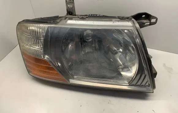 Mitsubishi Pajero Headlight/headlamp 100-87420