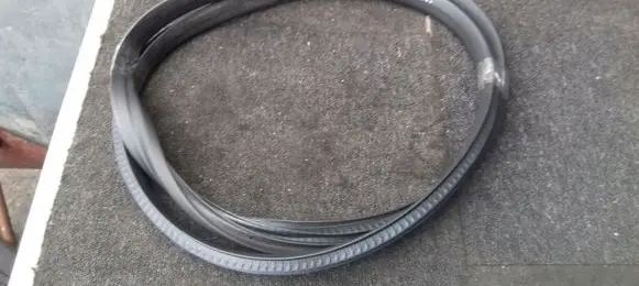 Rear door rubber seal (on body)