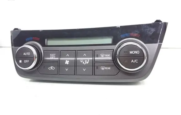 Toyota RAV 4 (XA40) Climate control unit 5590042410 630AM52 75F546
