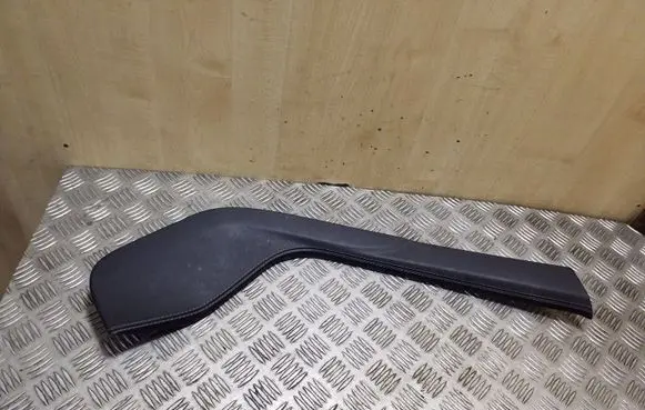 Tesla Model S Other center console (tunnel) element 100470502E 60747500E