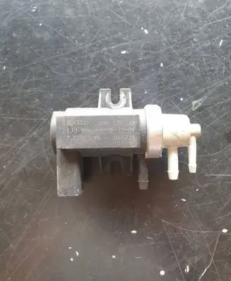 Volkswagen Golf IV Turbo solenoid valve 1J0906627B 72290345 011221