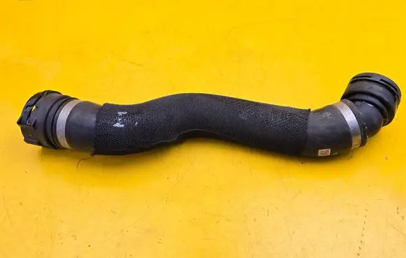 BMW 3 G20 G21 Engine coolant pipe/hose 8598377