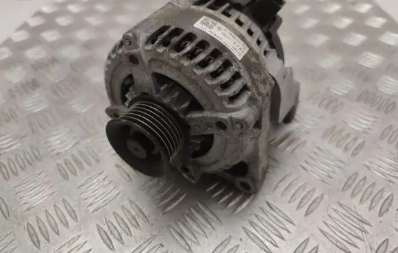 BMW 2 F46 Generator/alternator 7640131