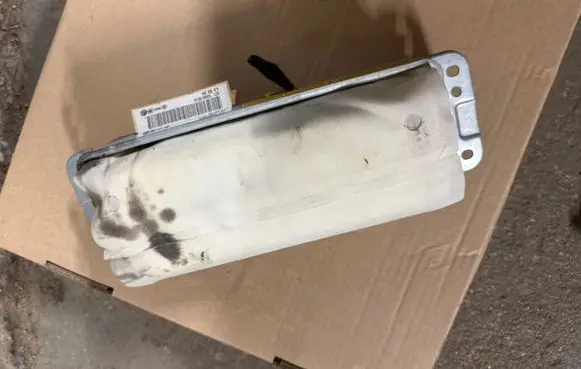 Seat Ibiza IV (6J,6P) Glove box 6J0880204