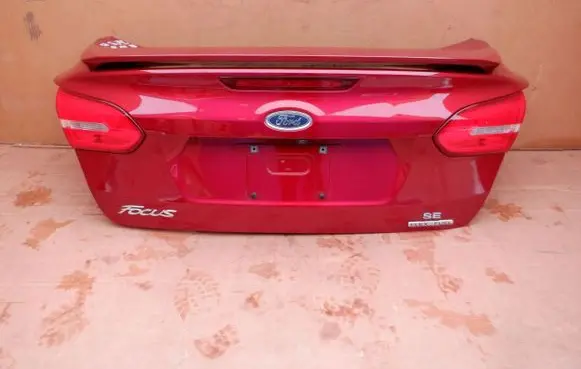 Ford Focus Tailgate/trunk/boot lid F1EBF40110