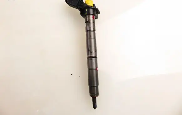Audi A6 S6 C6 4F Fuel injector 0445115024 059130277S