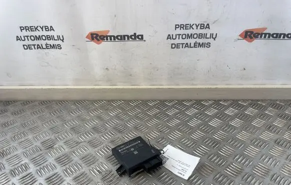 Audi A6 S6 C6 4F Gateway control module 4F0907468D