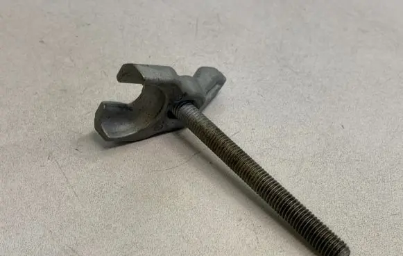 BMW X5 E70 Fuel Injector clamp holder