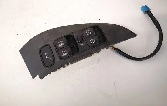 Mercedes-Benz C W203 Front door window switch trim A2037270128
