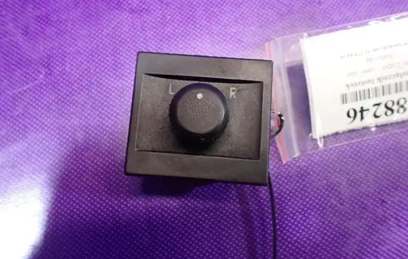 Volkswagen Lupo Wing mirror switch 