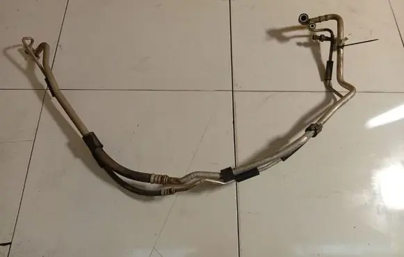 Opel Signum Air conditioning (A/C) pipe/hose 230104193603