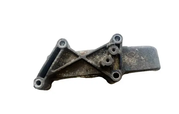 Opel Movano A Engine mounting bracket