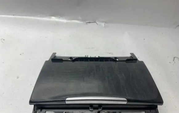 Mercedes-Benz CLS C218 X218 Other center console (tunnel) element A2186800750