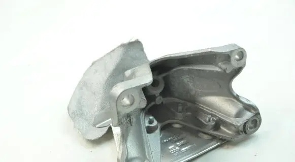 Audi A4 S4 B8 8K Engine mounting bracket 8K0199307AS