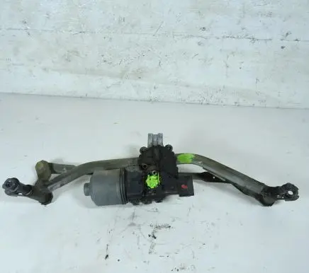 Peugeot 207 CC Front wiper linkage and motor 9650380780