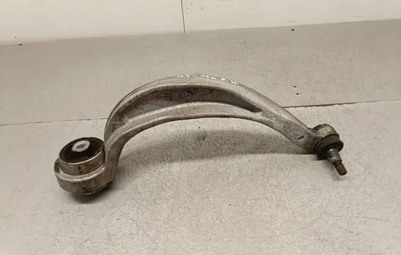 Front lower control arm/wishbone