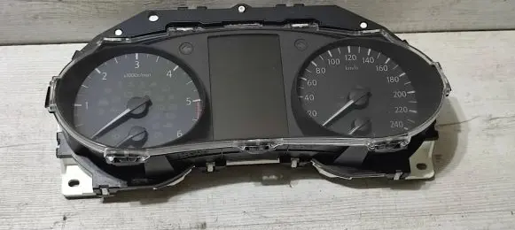 Nissan Qashqai Speedometer (instrument cluster) 4EL8A SLK8 TYPE950B