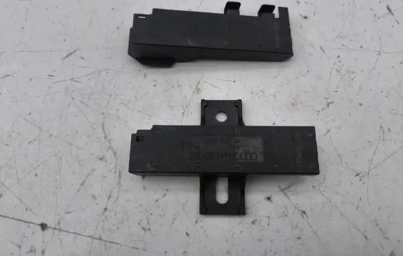 Audi A5 Keyless system antenna 4M0907247A 4M0907247