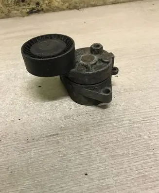 BMW X5 E53 Generator/alternator belt tensioner F230206