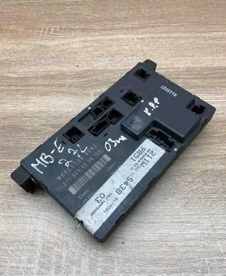 Mercedes-Benz E W211 Door control unit/module 2118200326 356801 USED