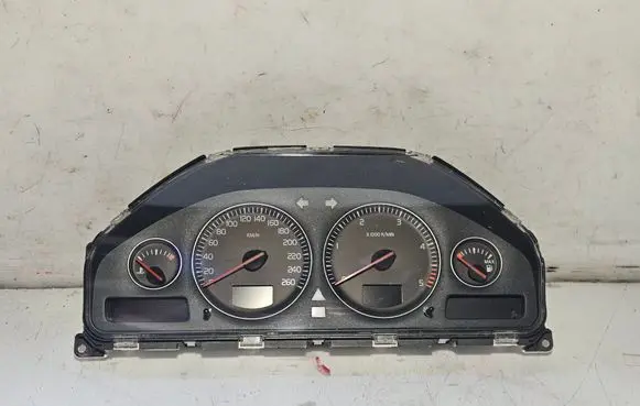 Speedometer (instrument cluster)