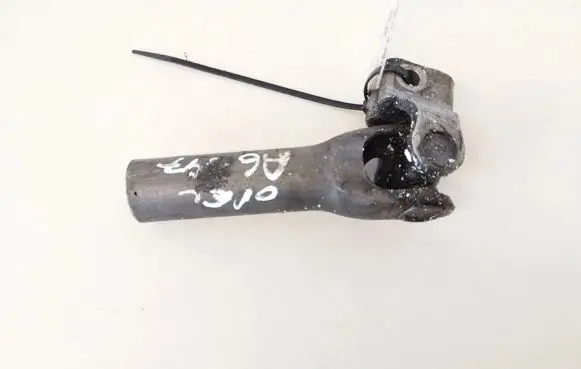 Opel Zafira A Steering column universal joint