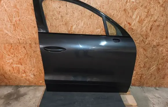 Porsche Macan (95B) Front door 