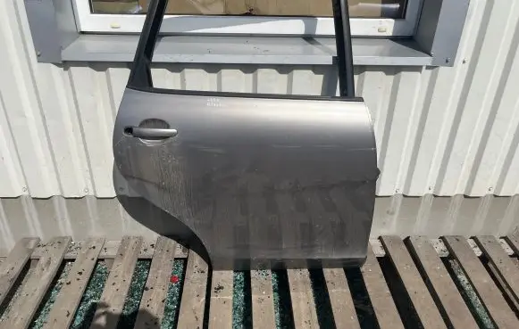 Seat Altea Rear door L57U