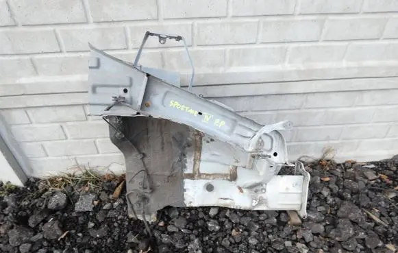 KIA Sportage Front quarter panel 