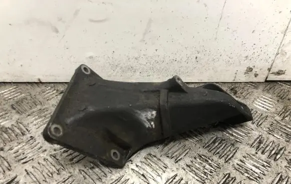 BMW Z4 E85 E86 Engine mounting bracket