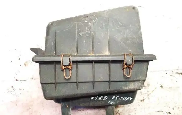 Ford Escort Air filter box 928f9600dc 928f-9600-dc