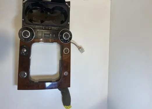 Volkswagen Touareg I Center console 7L6858602A