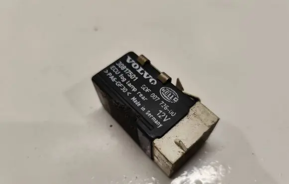 Volvo S40, V40 Other relay 30817501 5DF00773600
