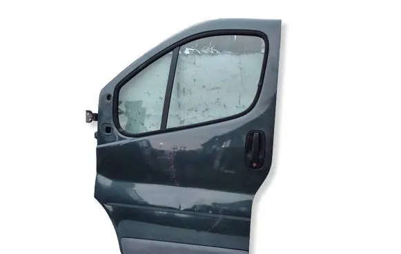 Opel Vivaro Front door 