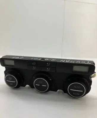 Volkswagen Touran I Climate control unit 74641421