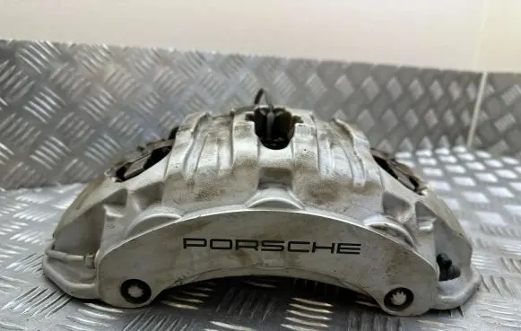 Porsche Cayenne (92A) Front brake caliper 7PP615123
