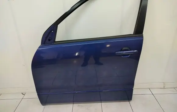 Suzuki Grand Vitara II Front door 