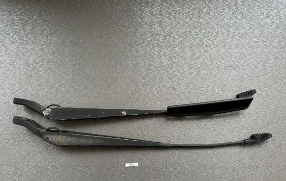 Honda Prelude Front wiper blade arm 38460-SB0-734 38465-SB0-674