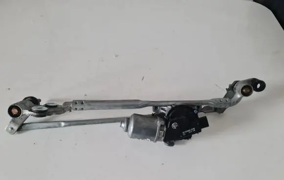 BMW X6 F16 Front wiper linkage and motor 7350336