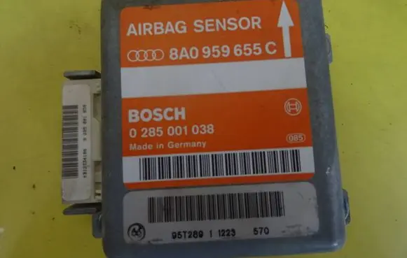 Audi A4 S4 B5 8D Airbag control unit/module 8A0959655C 0285001038