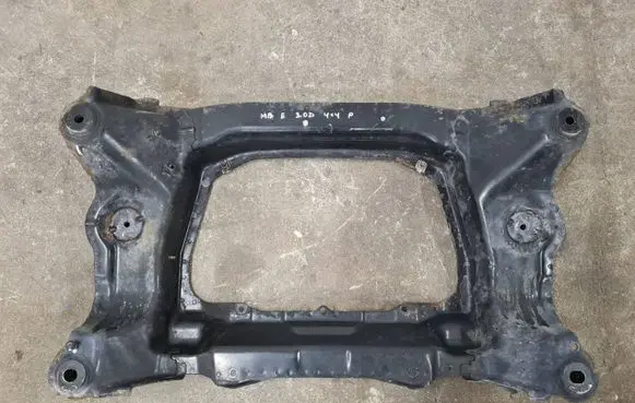 Mercedes-Benz E W211 Front subframe