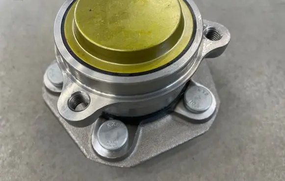Tesla Model Y Front wheel hub P104412200e