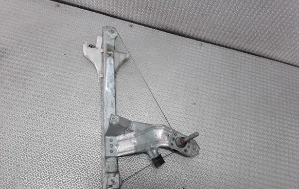 Rear door manual window regulator