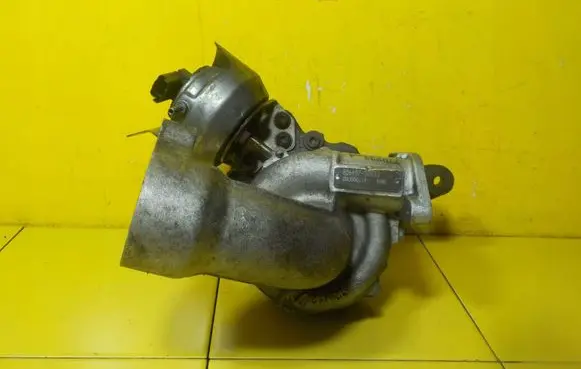 Peugeot 5008 Turbo 8064975003S