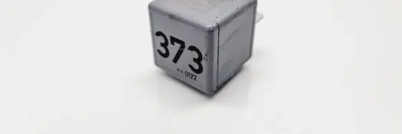 Volkswagen PASSAT B5.5 Other relay 8D0951253A