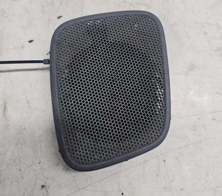 Volvo S70 V70 V70 XC Side speaker trim/cover 09150760003