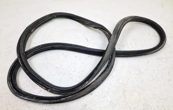 Ford Escape IV Trunk rubber seal (body) 